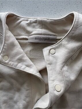 ESSENTIALS Fear of God Cream Snap-Front kids shirt
